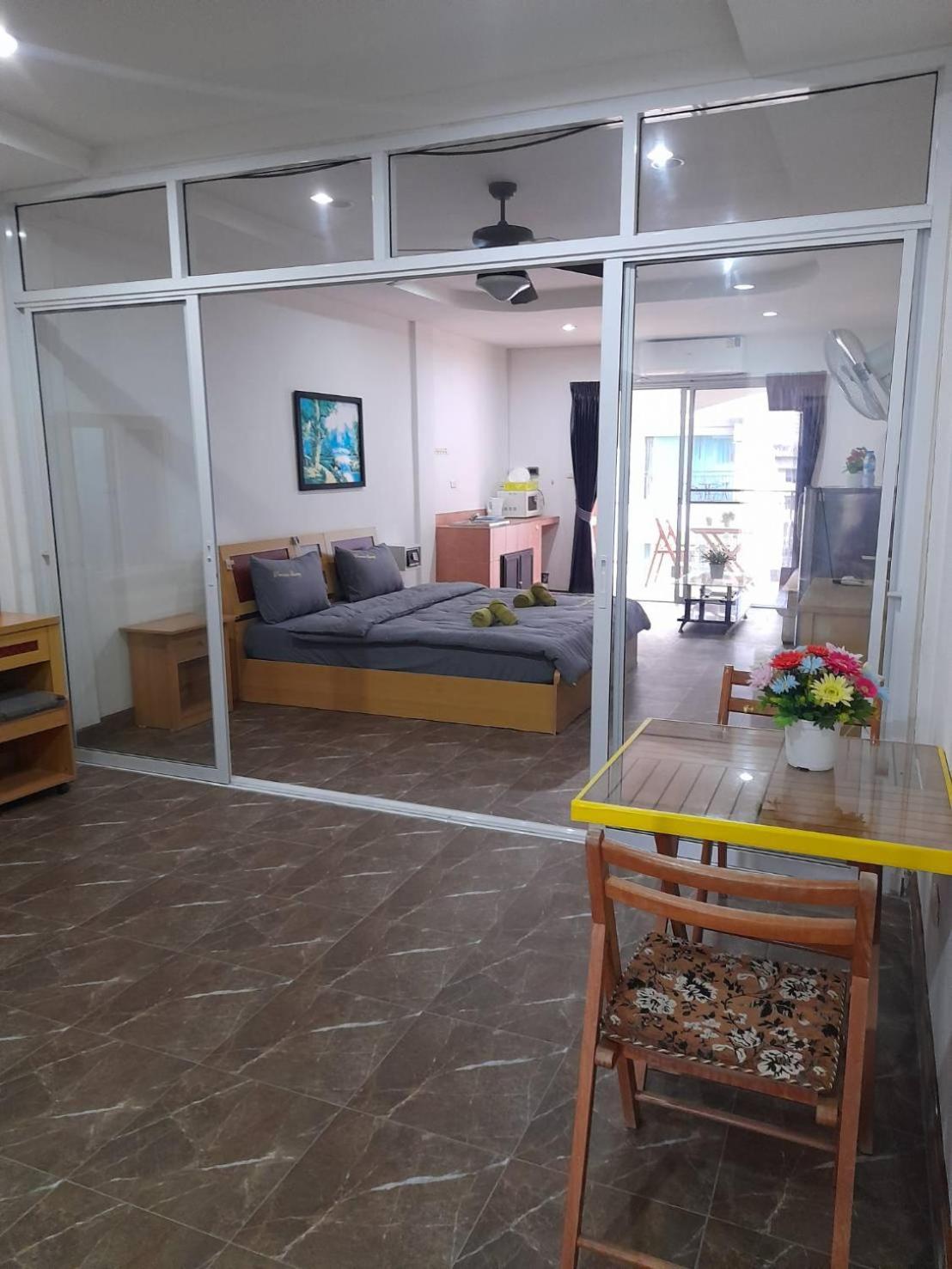 White House By Sorot ตึกขาวโดยโสรฬ Διαμέρισμα Jomtien Beach Εξωτερικό φωτογραφία