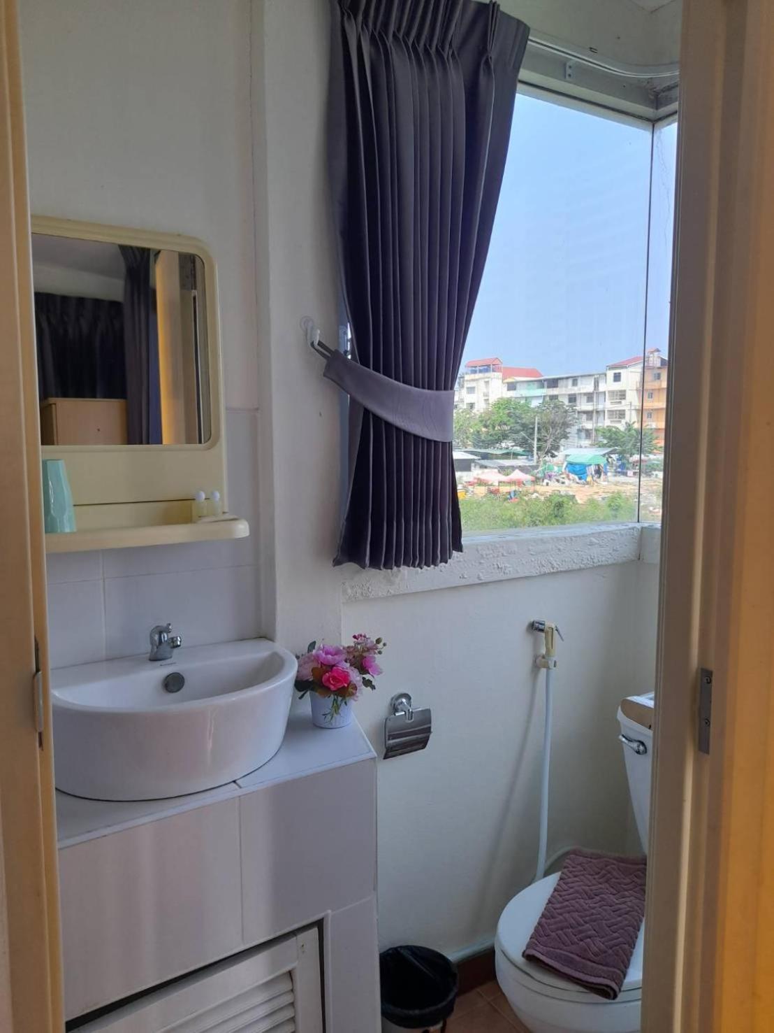 White House By Sorot ตึกขาวโดยโสรฬ Διαμέρισμα Jomtien Beach Εξωτερικό φωτογραφία